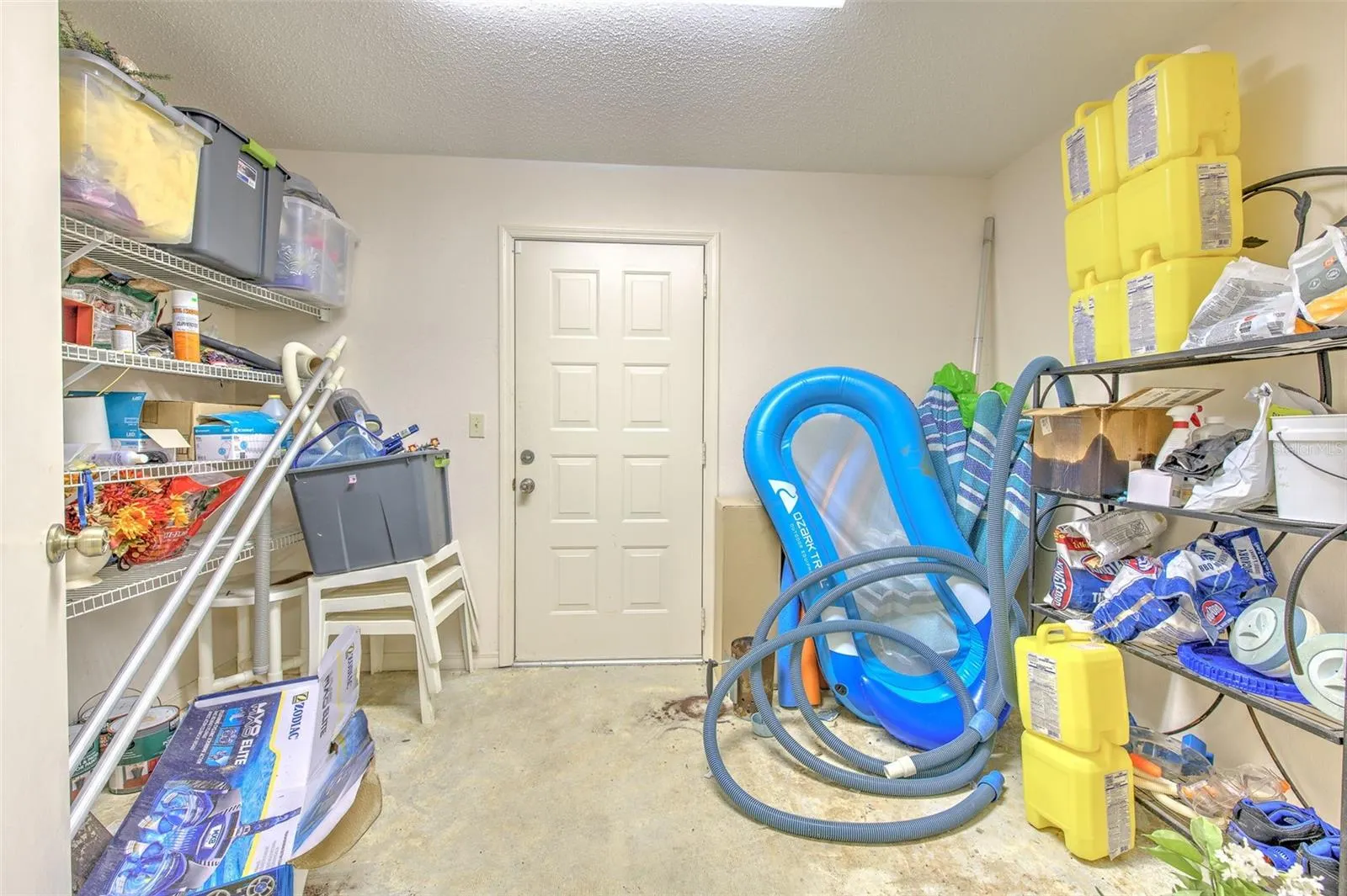 2515 PARKLAND DR
