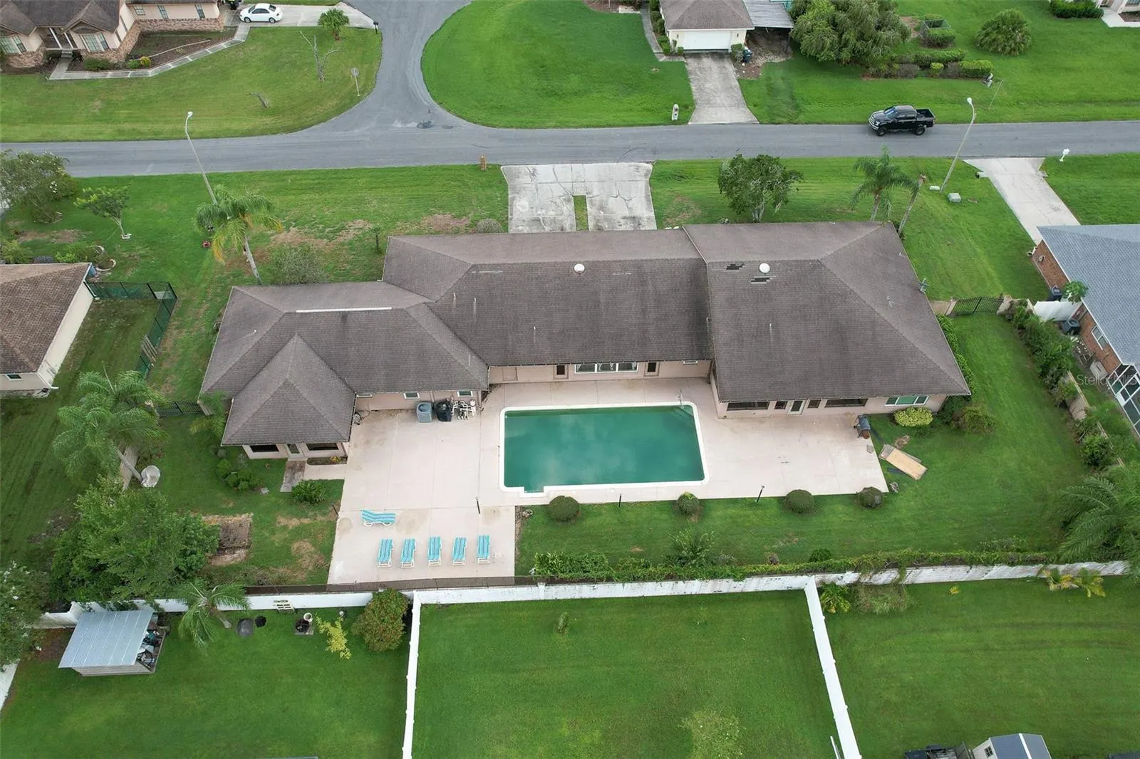2515 PARKLAND DR