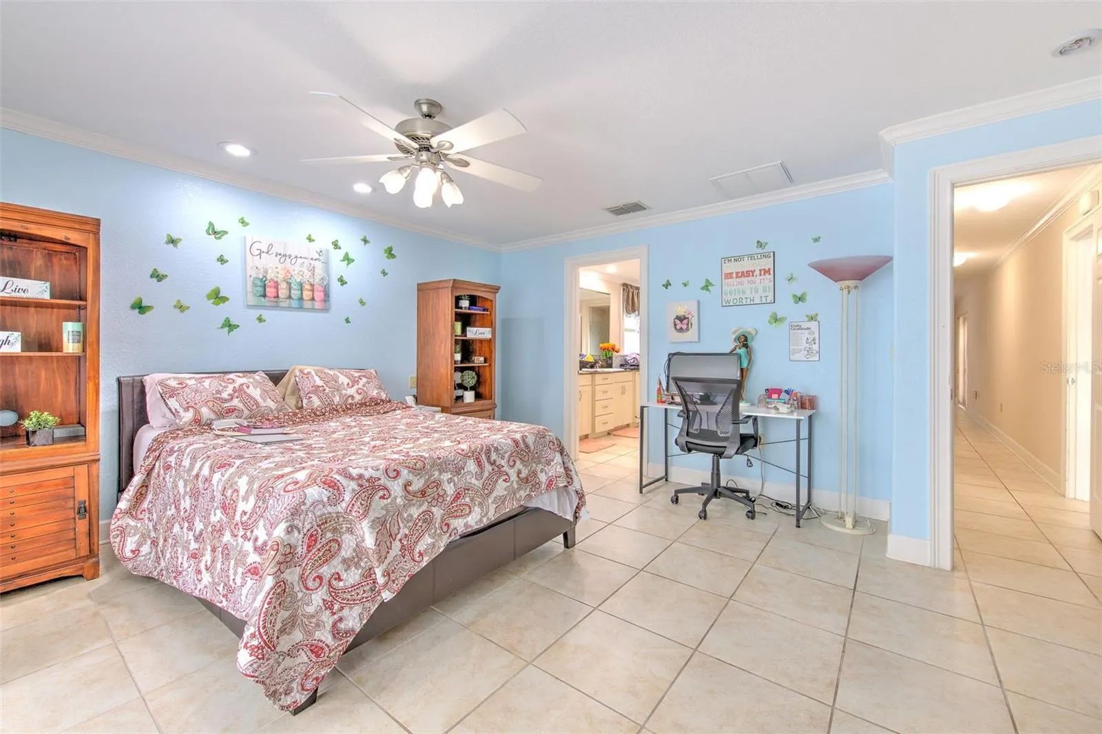2515 PARKLAND DR