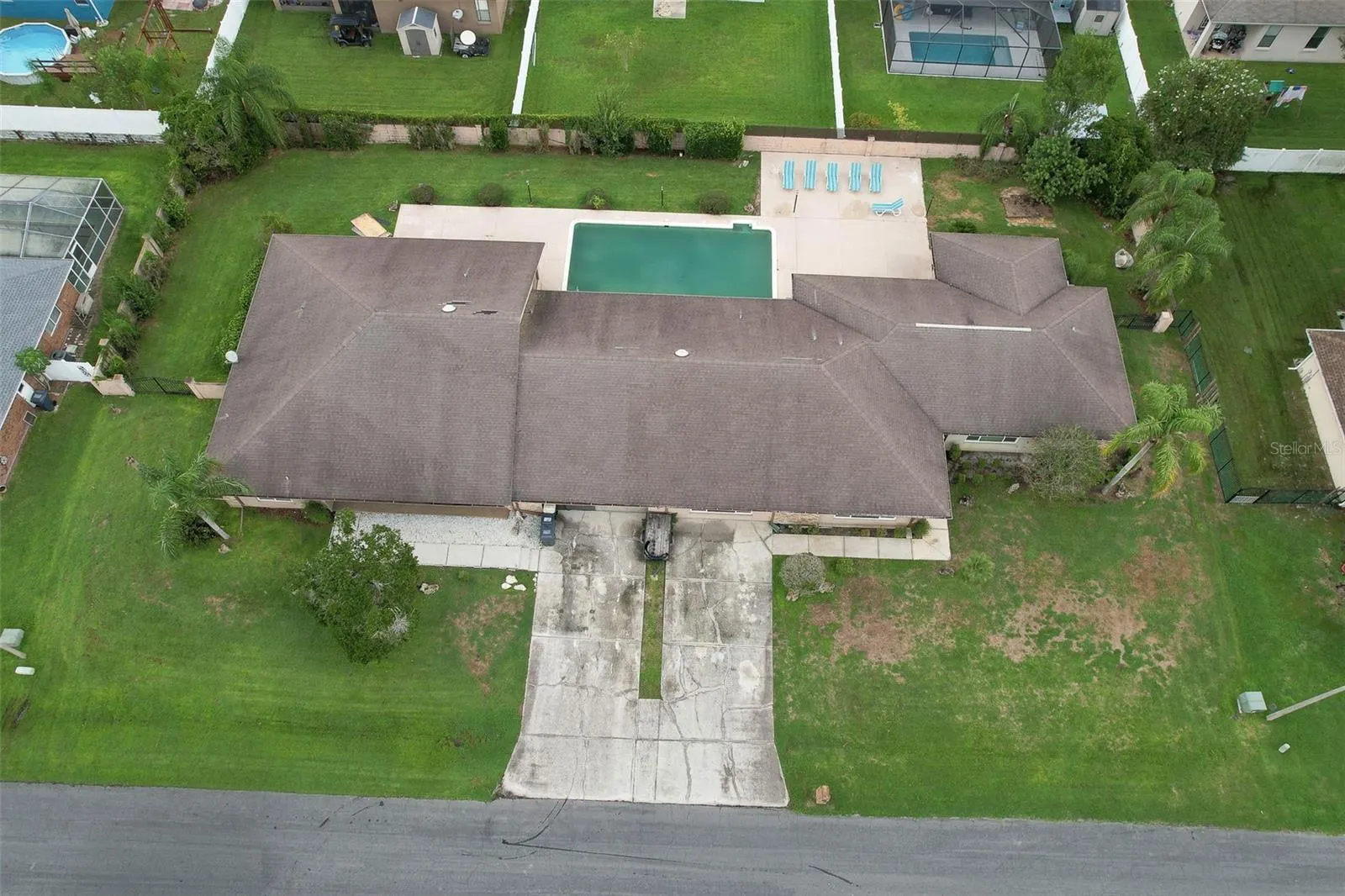 2515 PARKLAND DR