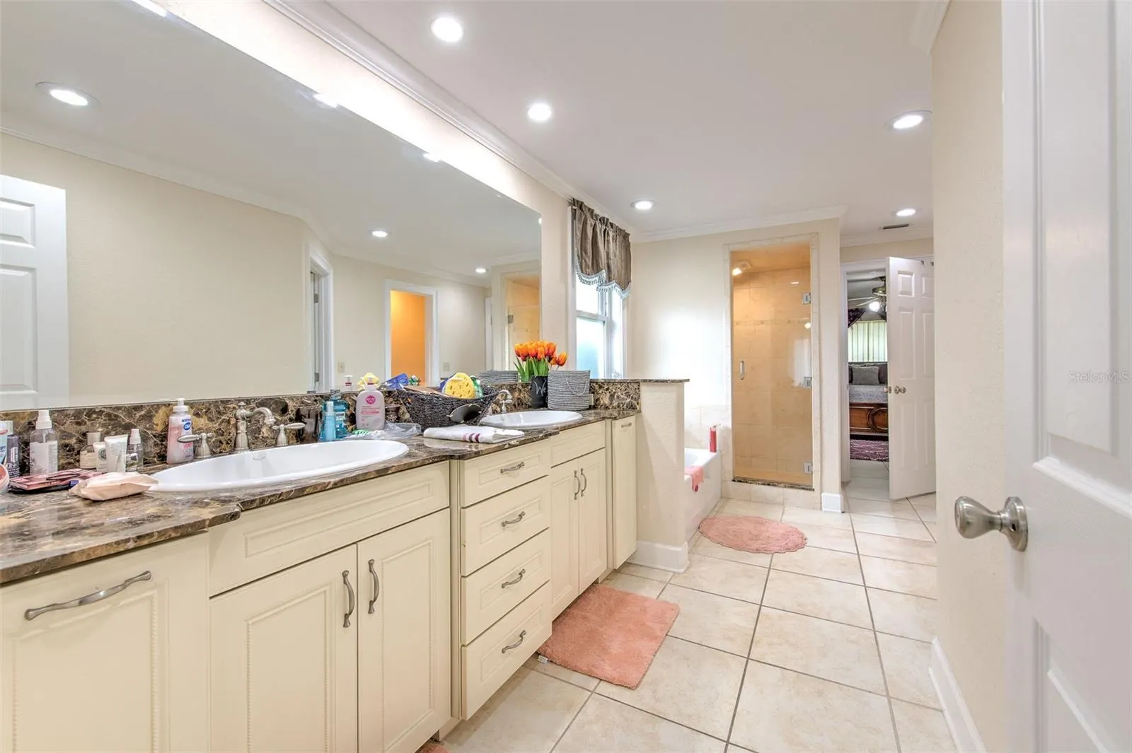 2515 PARKLAND DR