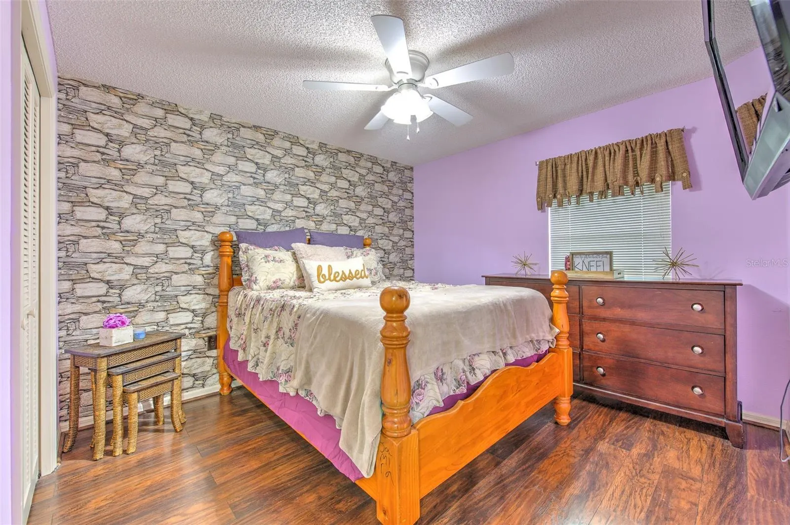 2515 PARKLAND DR
