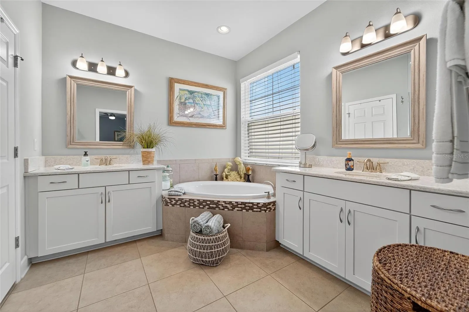 5227 ADMIRAL POINTE DR