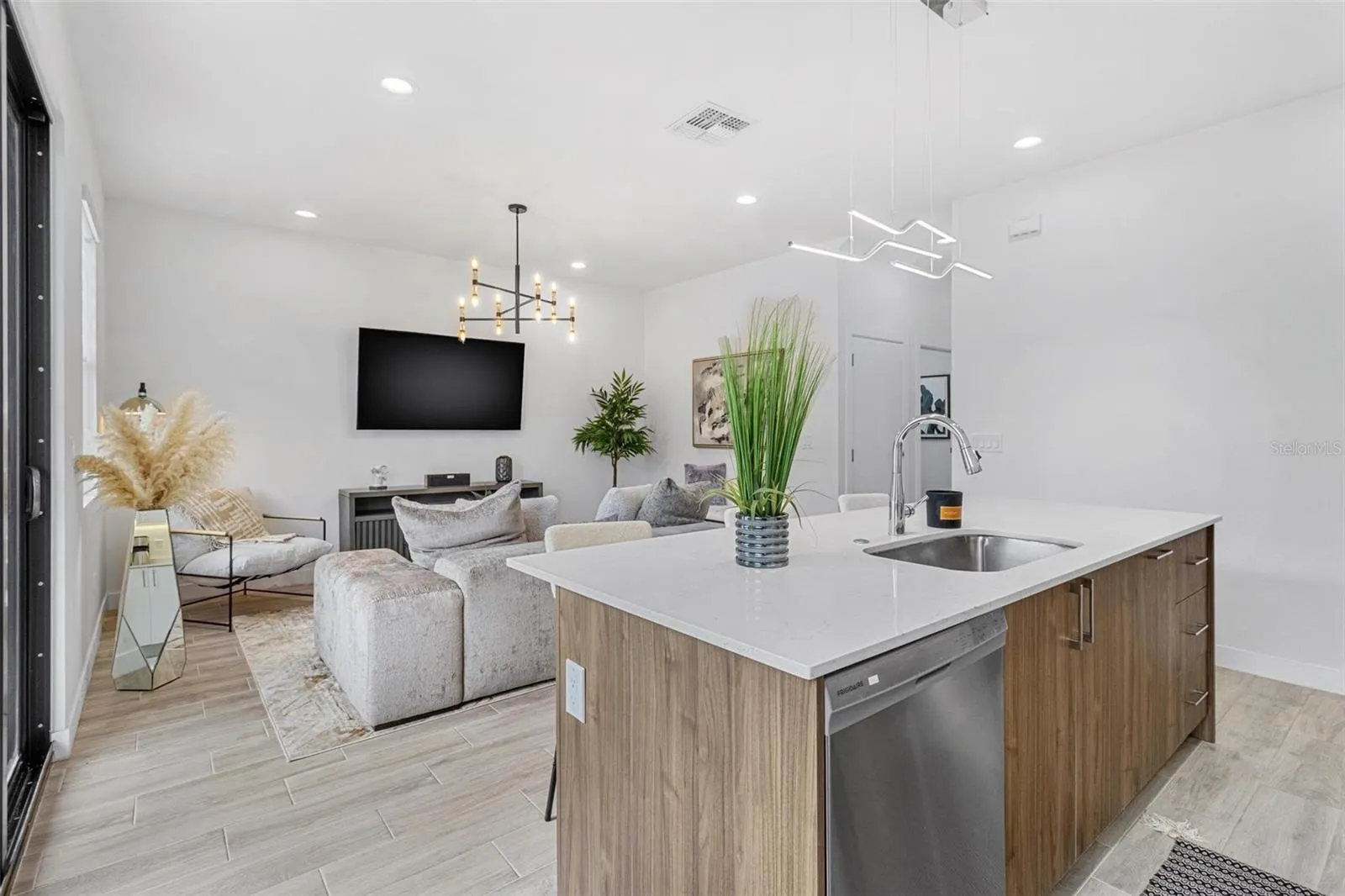 7507 GESUALDO CT