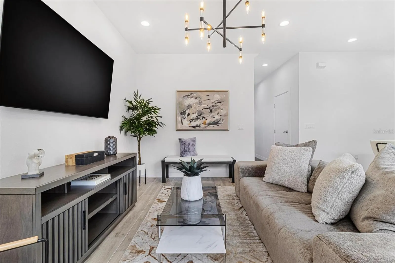 7507 GESUALDO CT