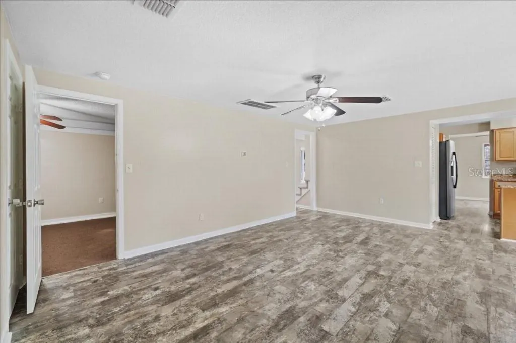 1710 DANA PL