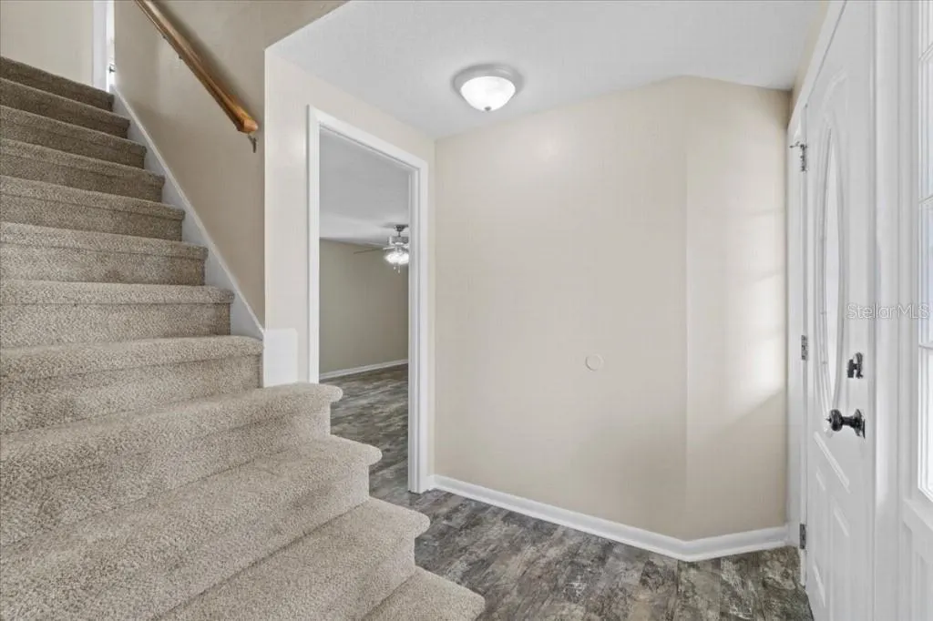1710 DANA PL