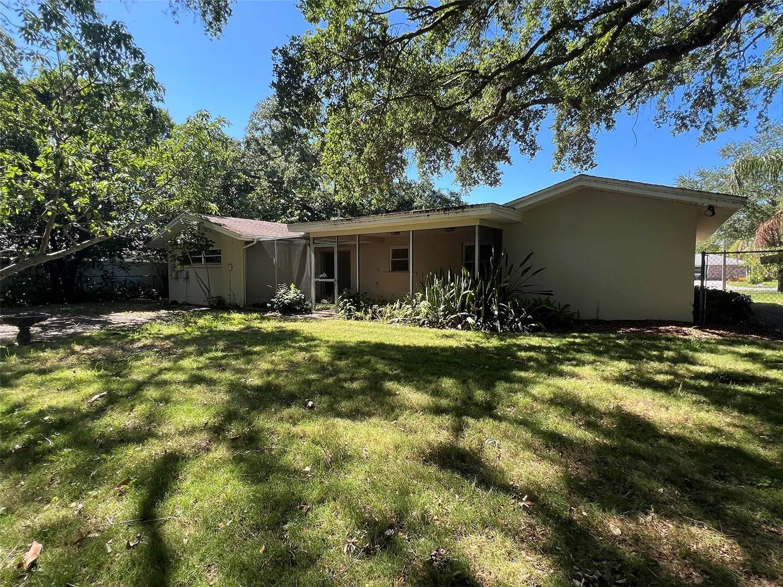3215 SAN PEDRO ST