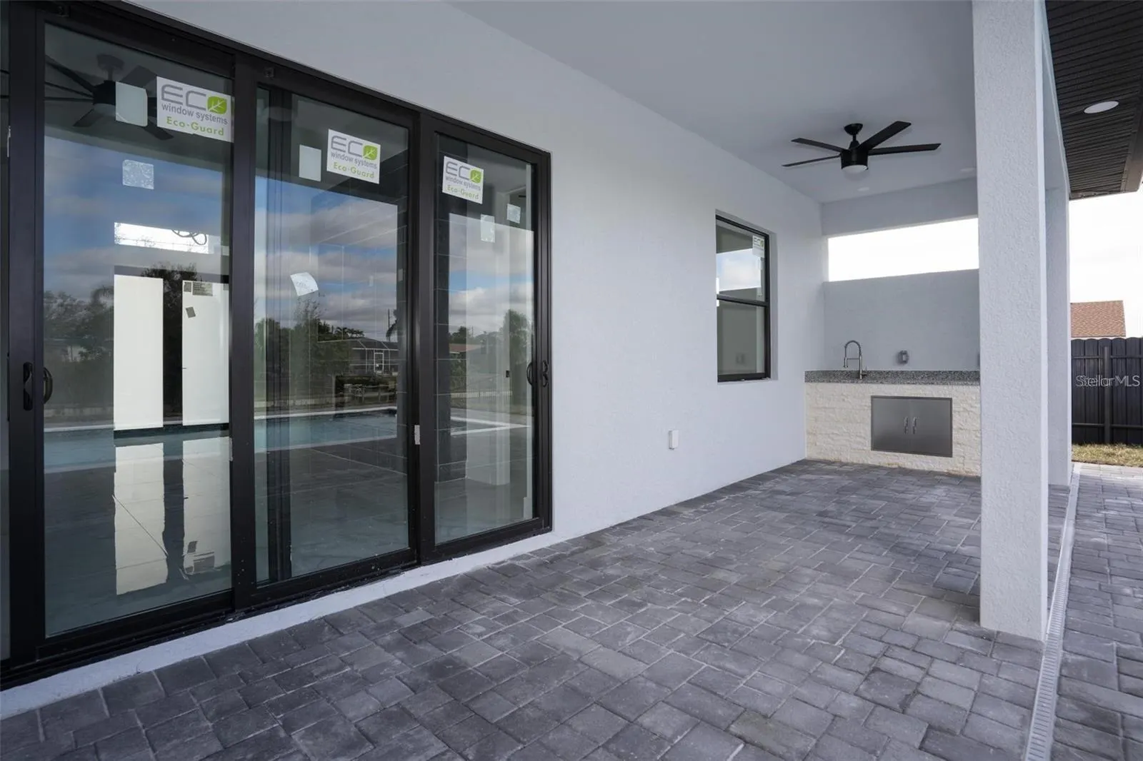 12 SE 17TH AVE