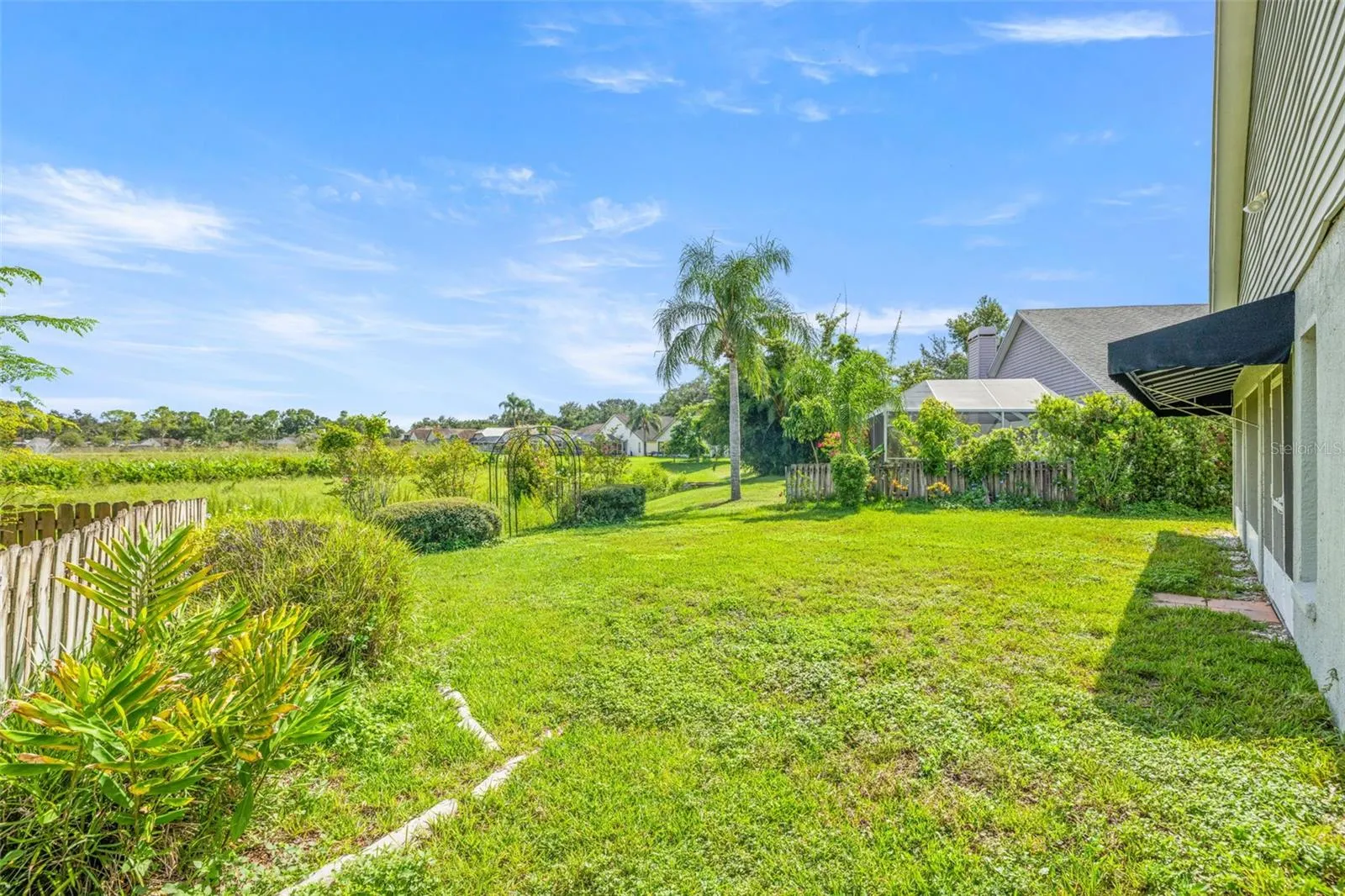 16521 LAKE HEATHER DR