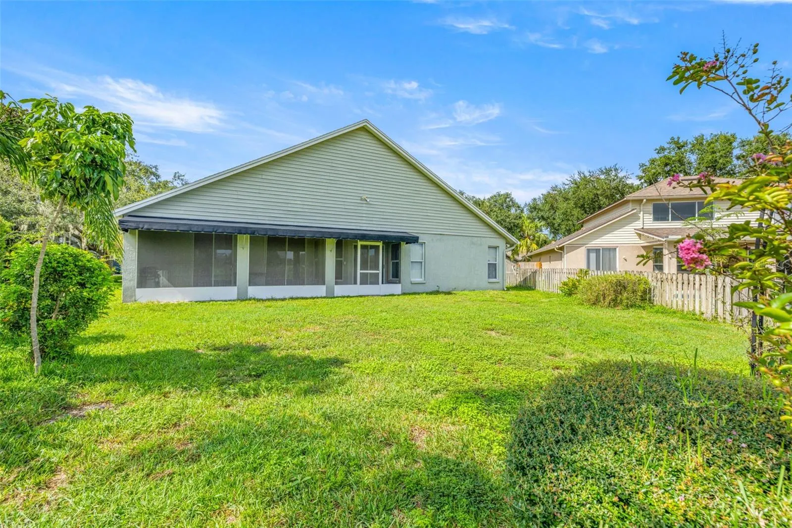 16521 LAKE HEATHER DR