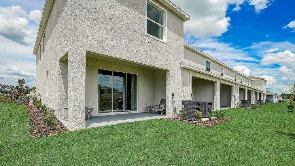 264 ROYAL SPOONBILL DR