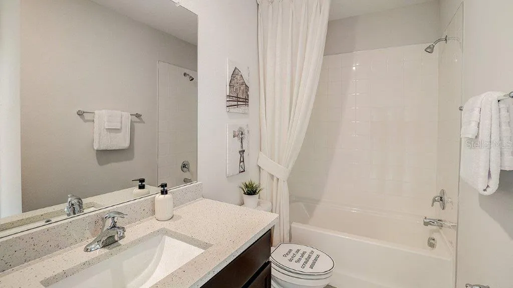 264 ROYAL SPOONBILL DR