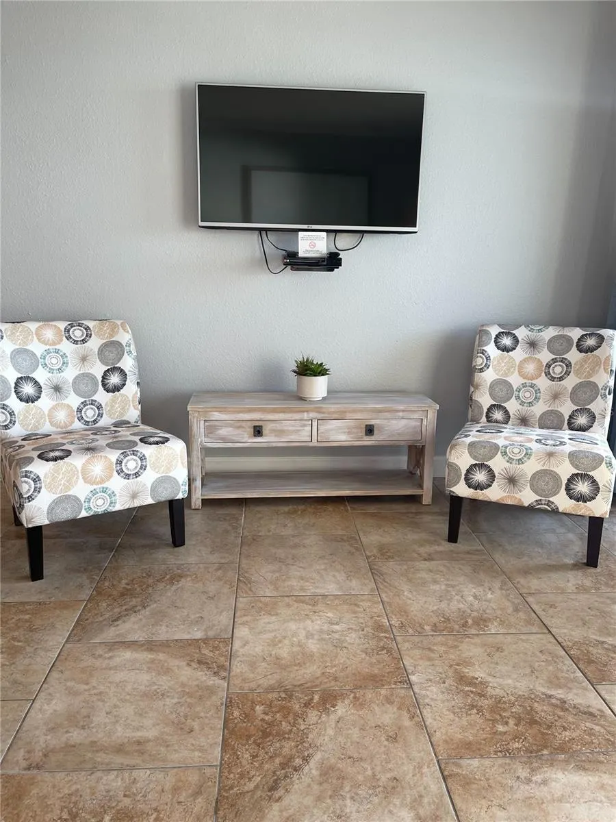 2506 N ROCKY POINT #228, #228