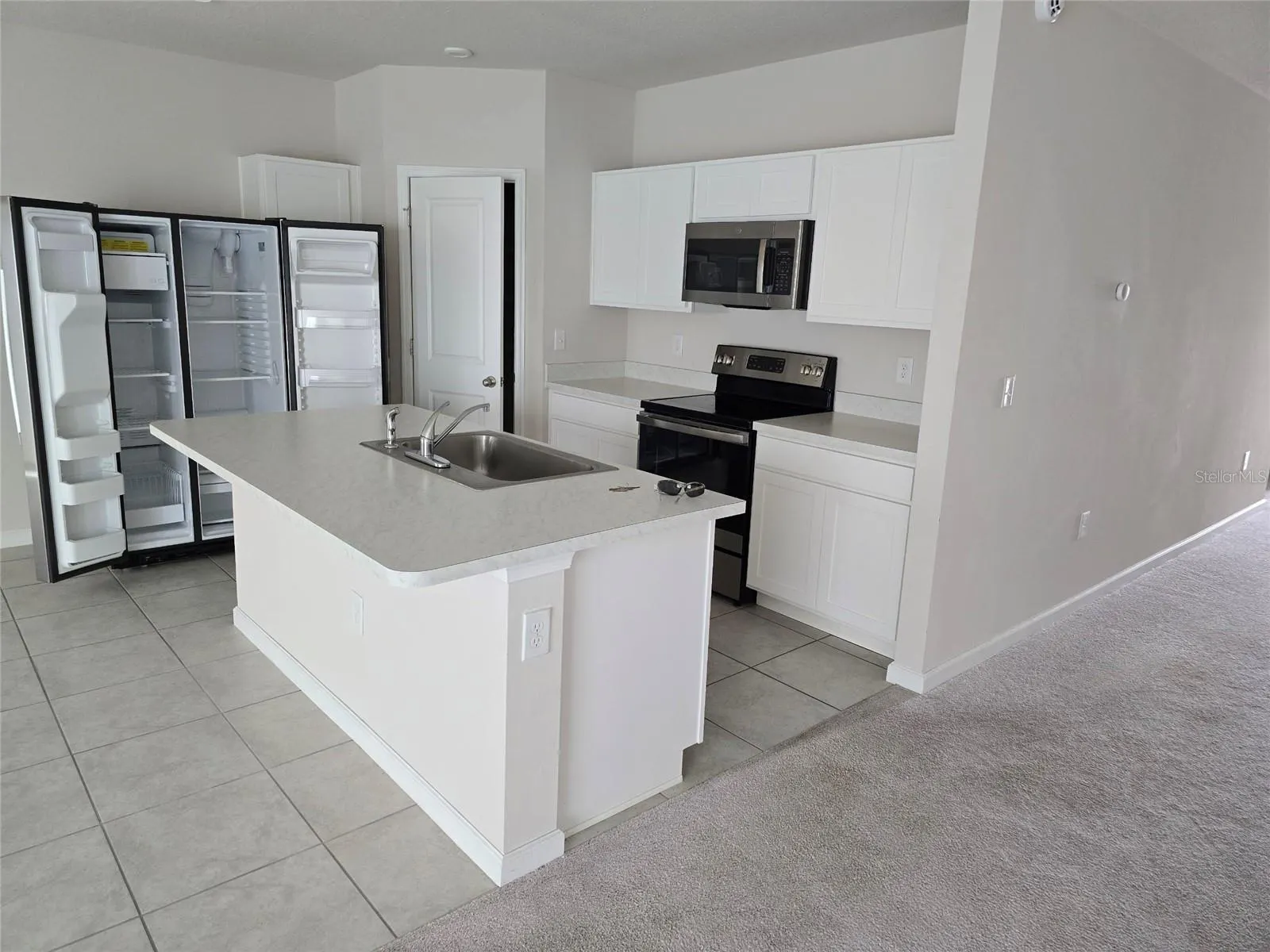 1204 GOLDEN EAGLE LN
