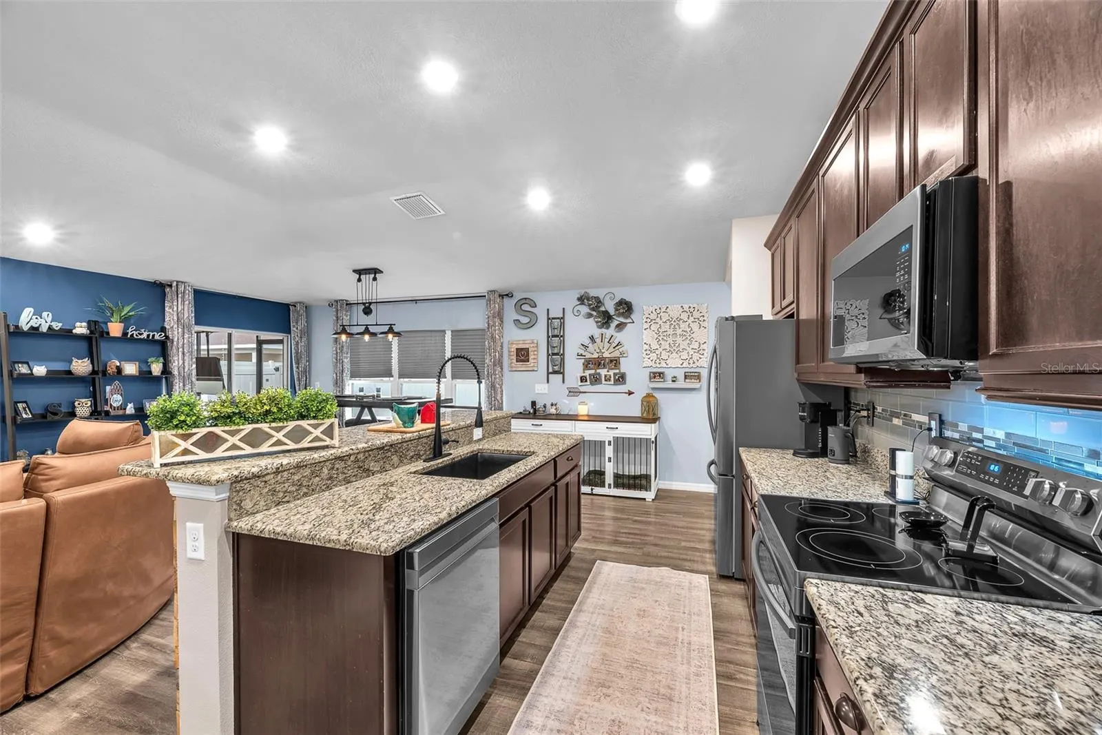 7503 NORTHERN LIGHTS DR