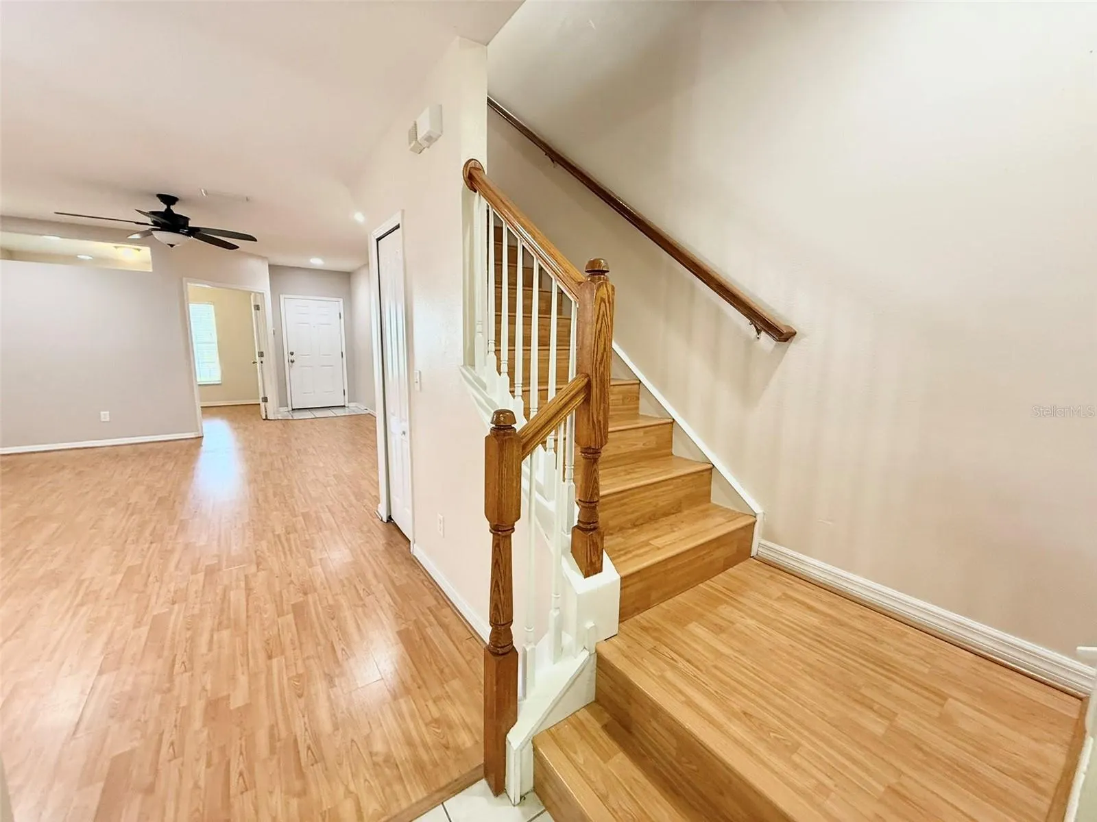 15922 FISHHAWK CREEK LN