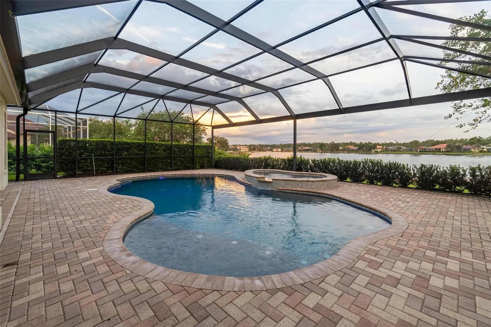 10521 BERMUDA ISLE DR