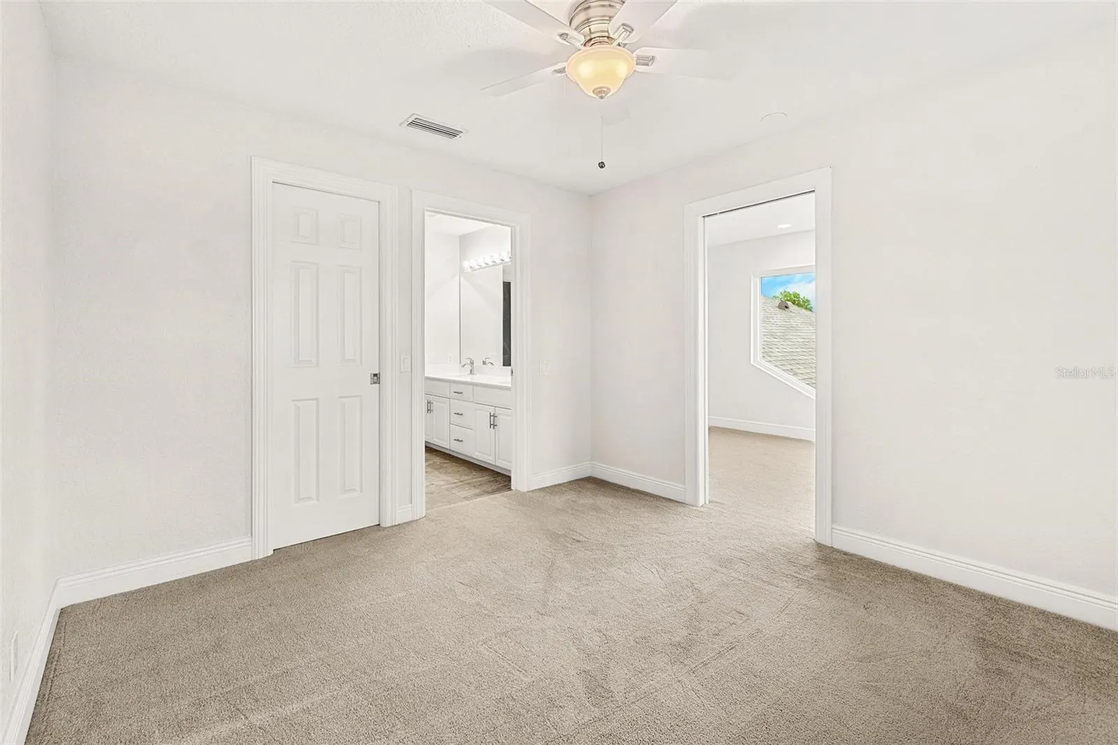10521 BERMUDA ISLE DR
