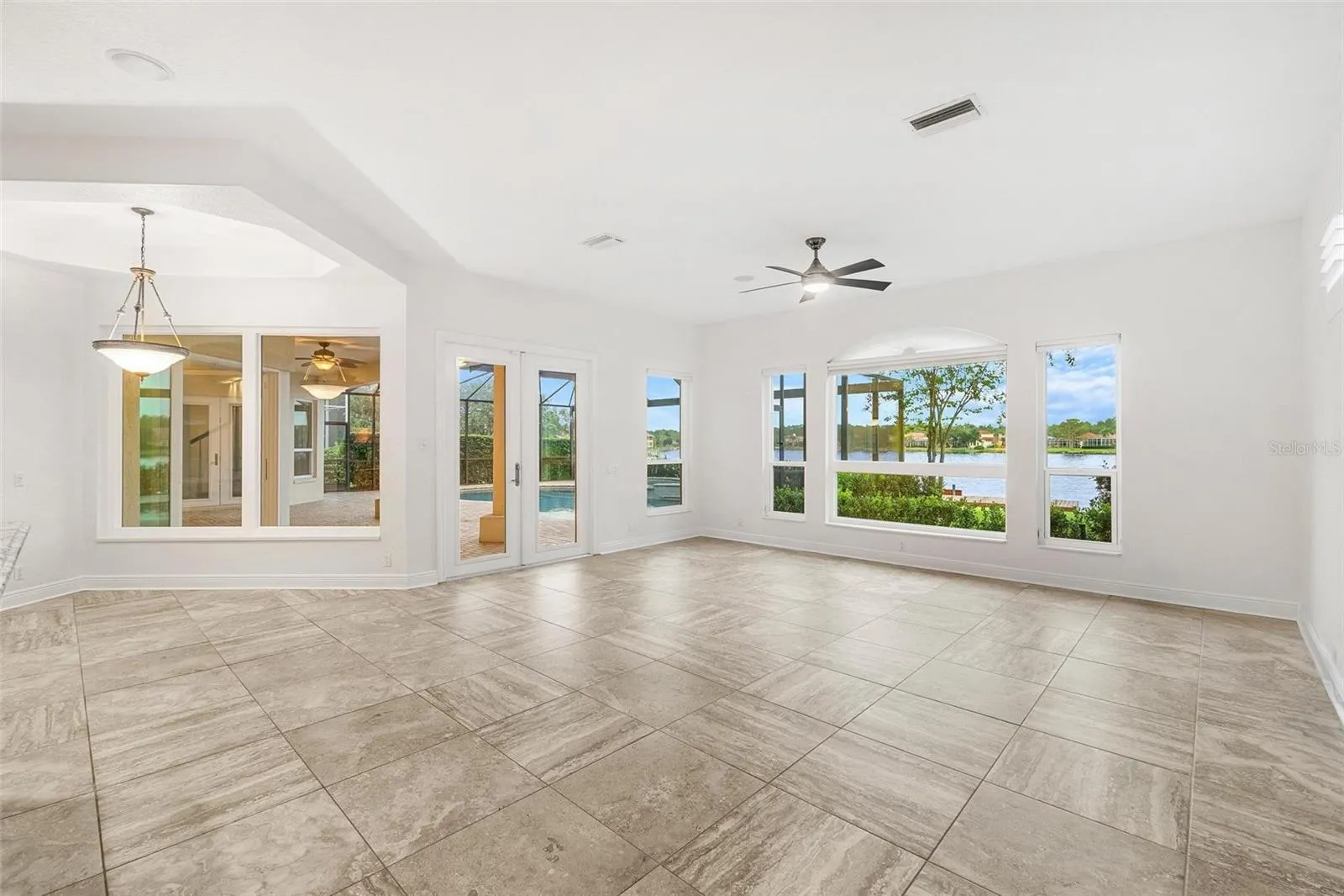 10521 BERMUDA ISLE DR