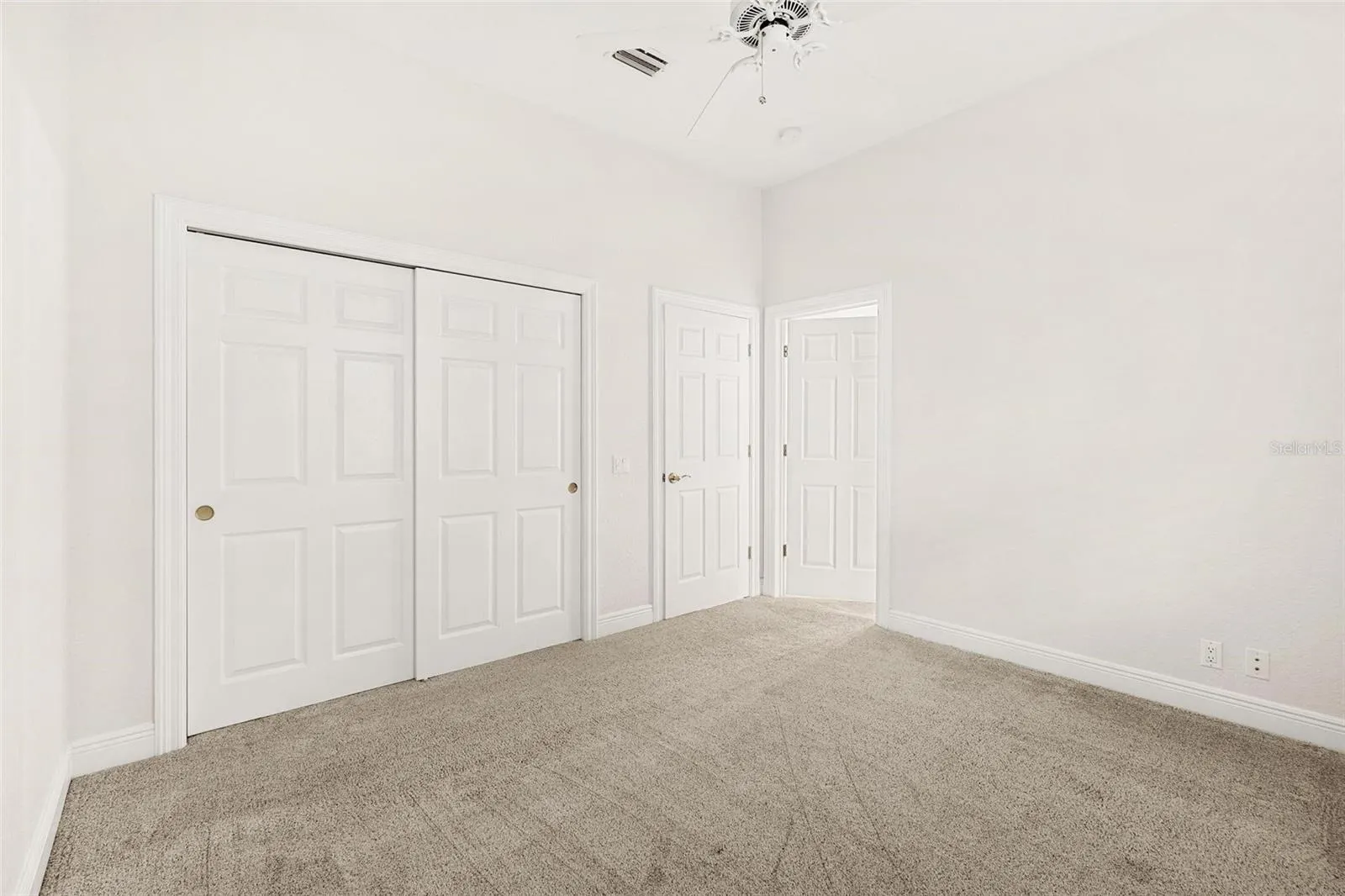 10521 BERMUDA ISLE DR
