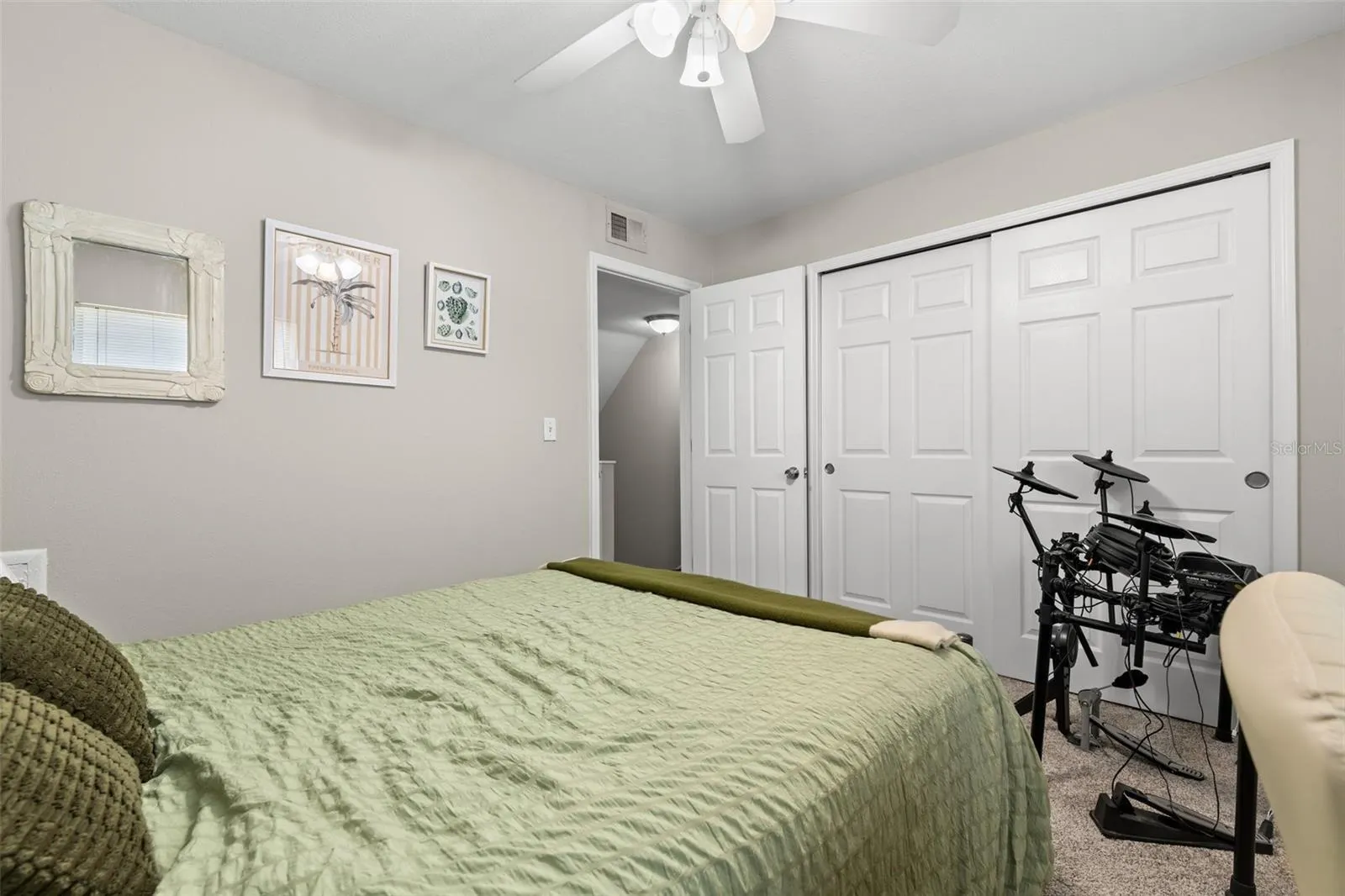 3206 W AZEELE ST #107, #107