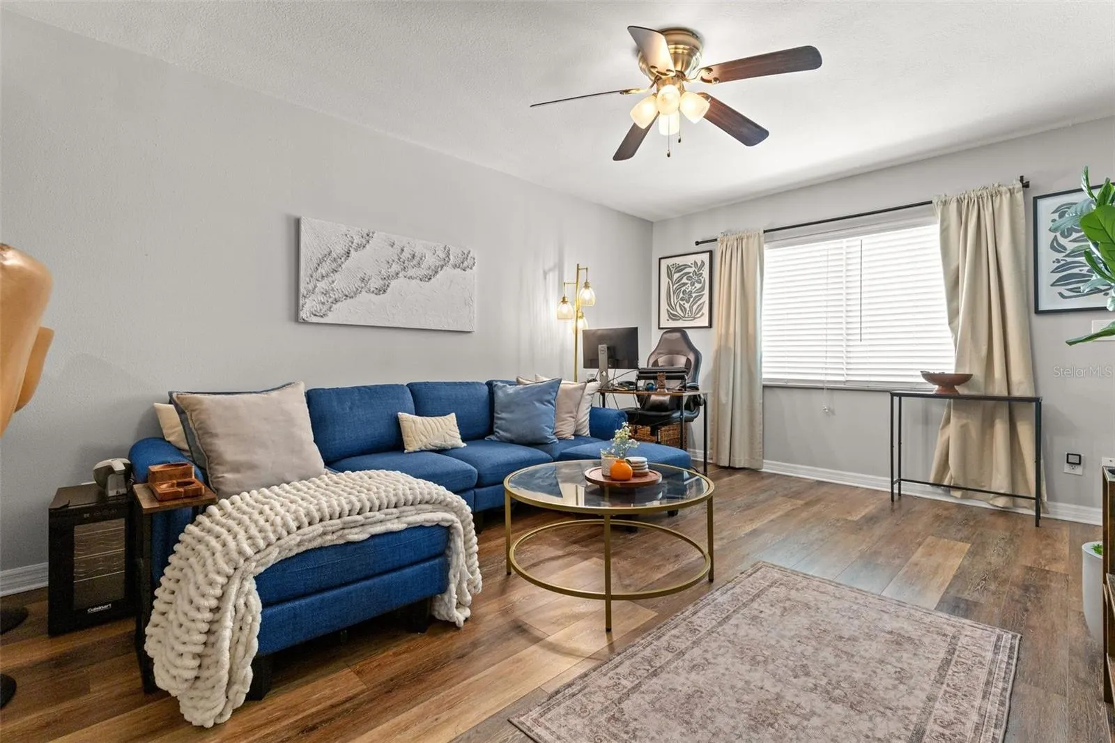 3206 W AZEELE ST #107, #107