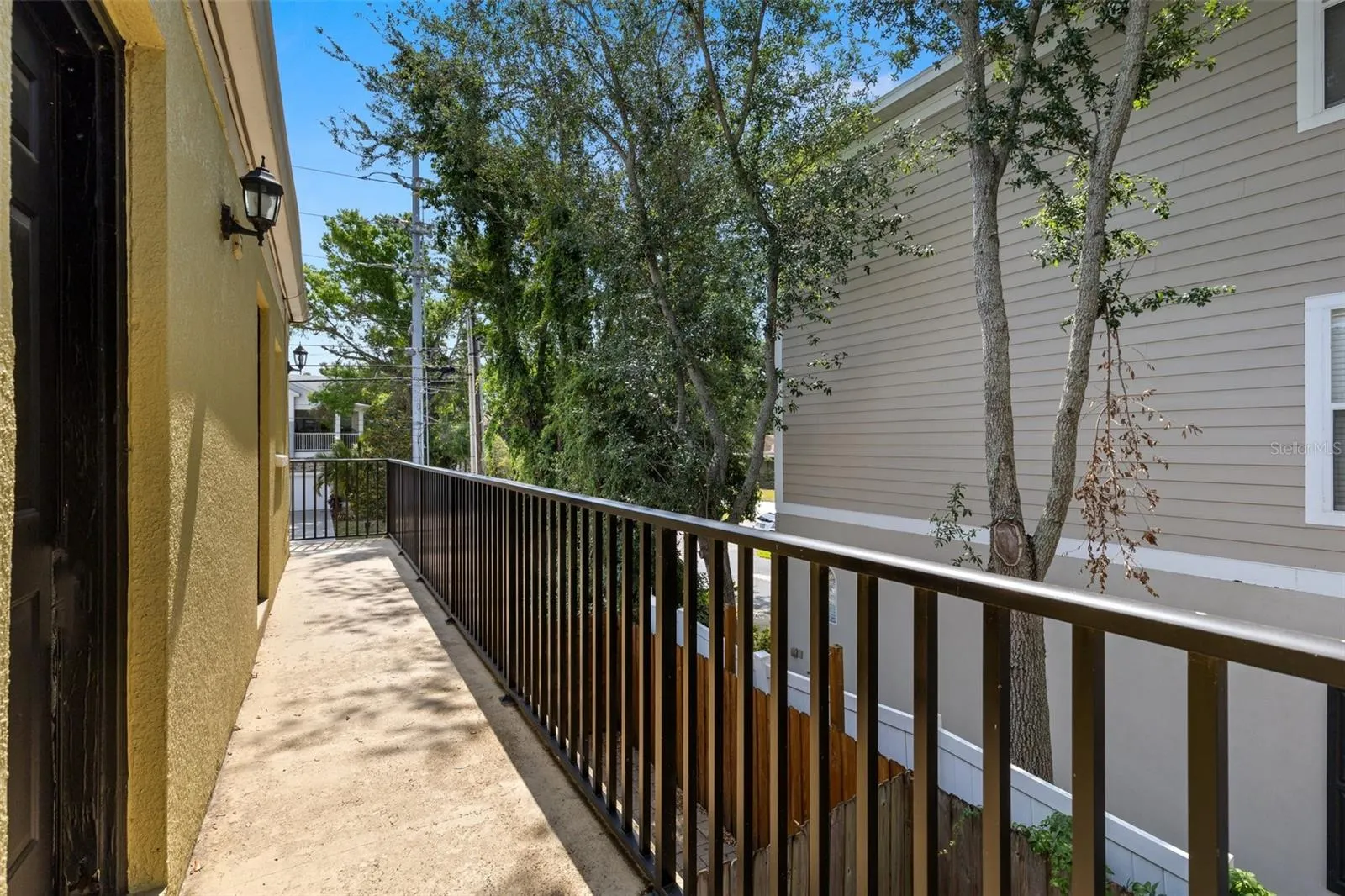 3206 W AZEELE ST #107, #107