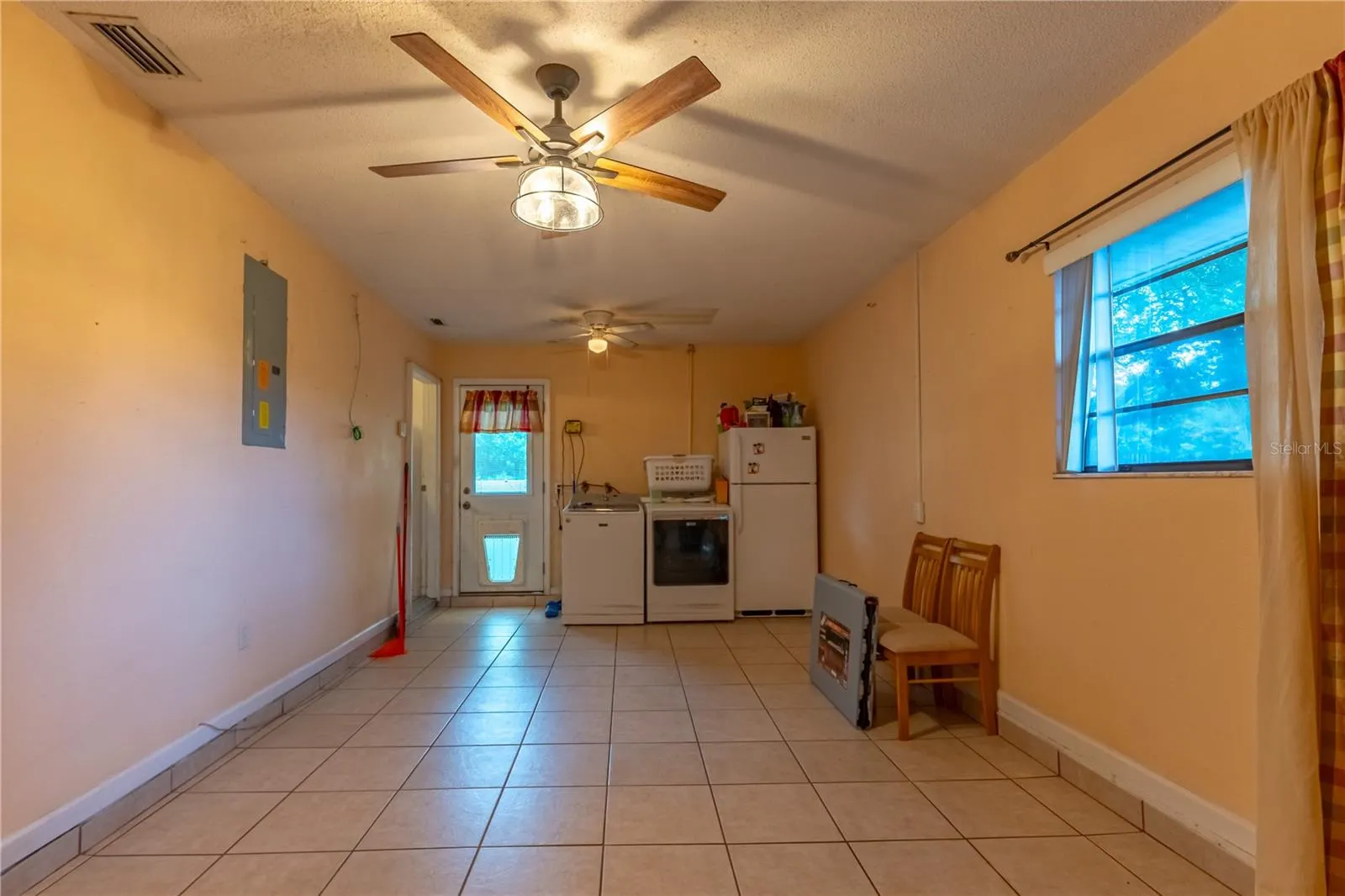 9349 EDISON RD