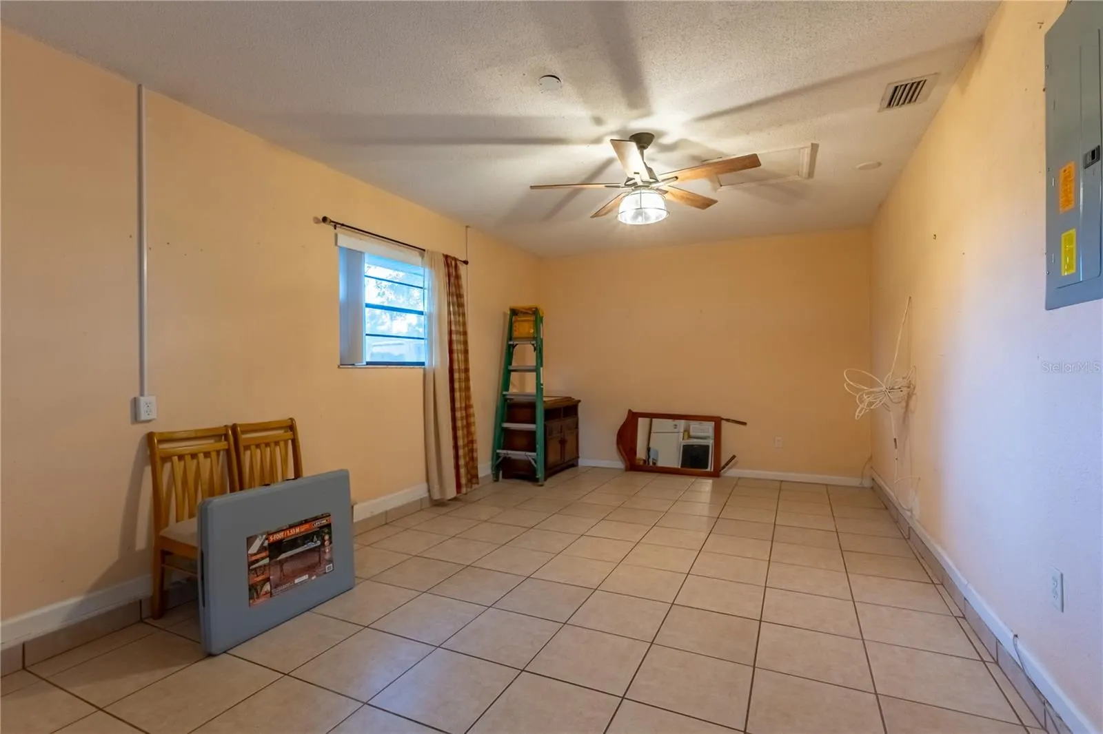 9349 EDISON RD