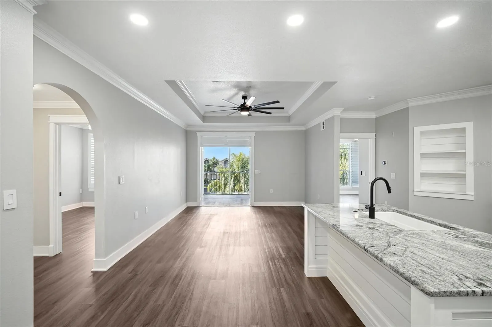 5304 BAY CLUB CIR