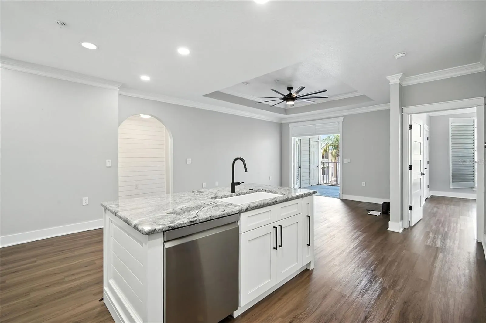 5304 BAY CLUB CIR