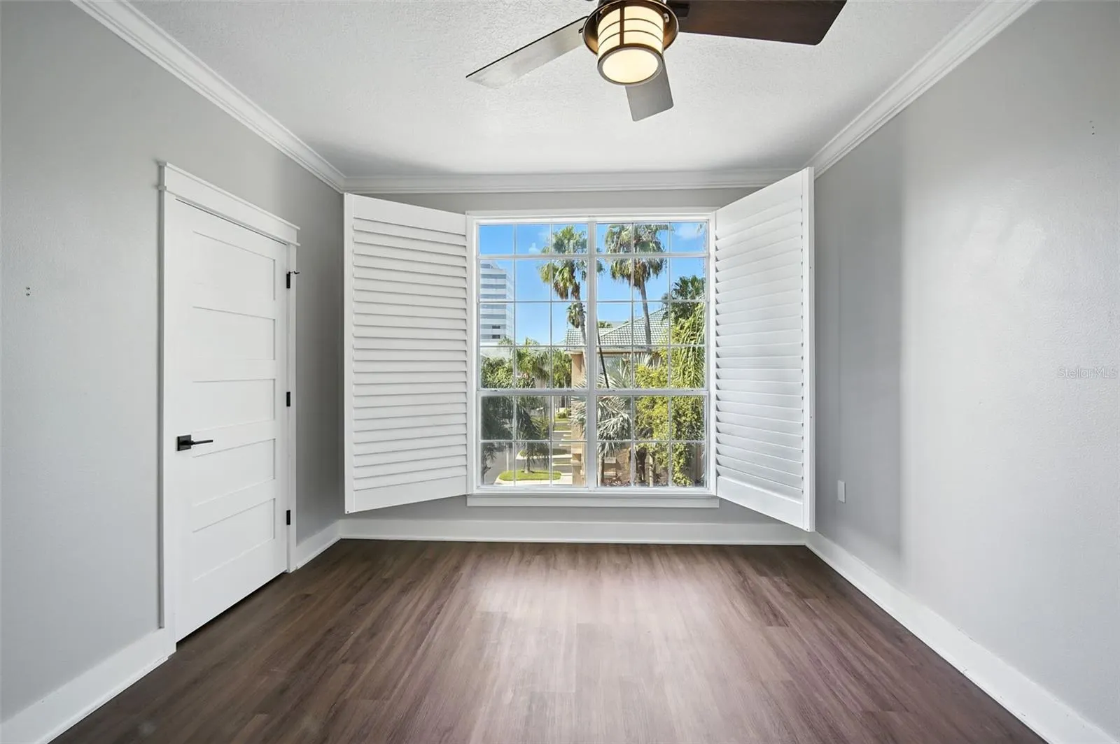 5304 BAY CLUB CIR
