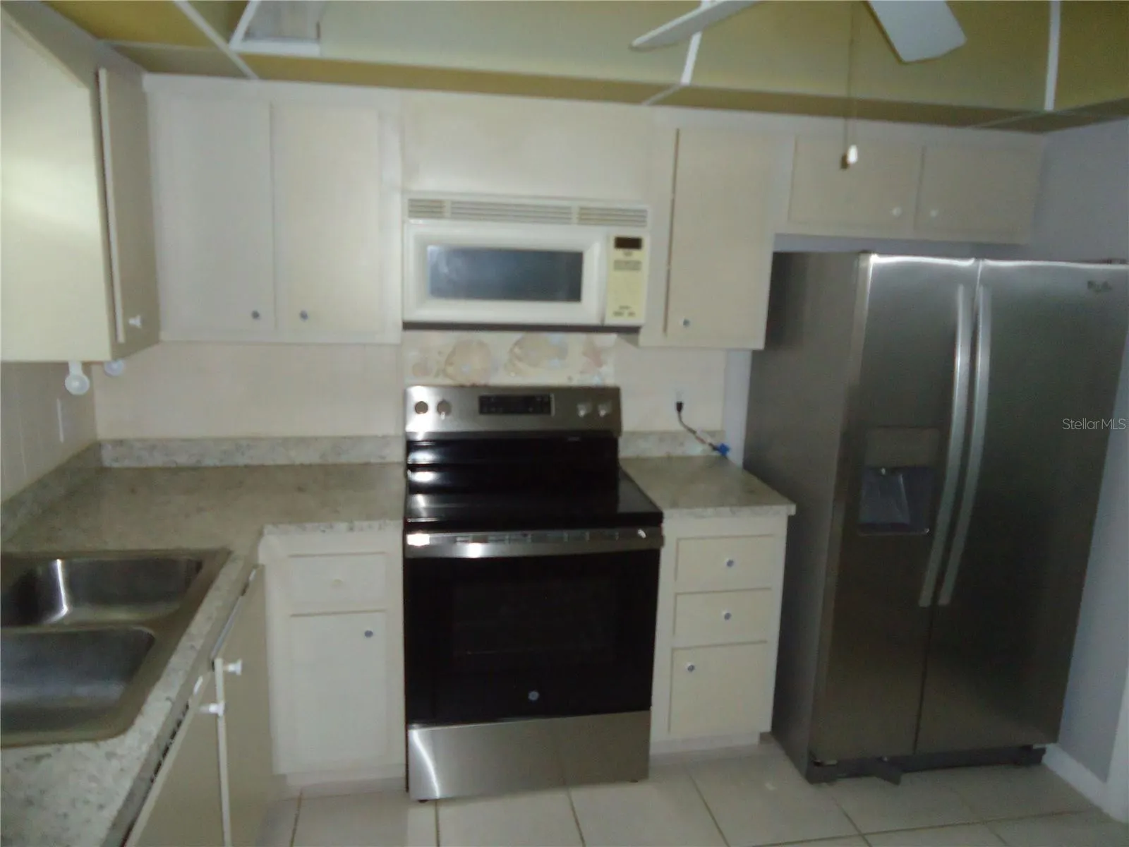 4550 COVE CIR #908, #908