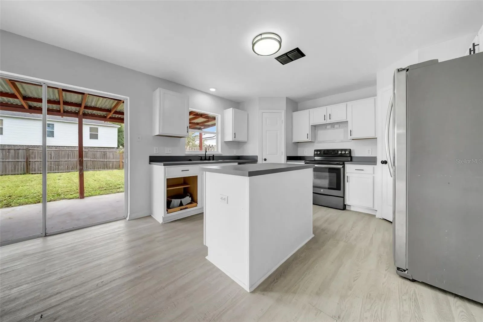 10337 RIVER BREAM DR