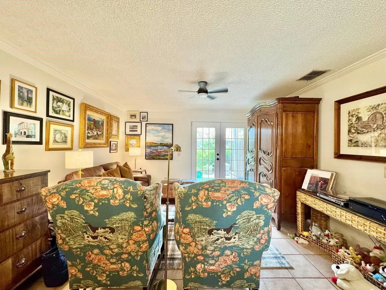 3358 W WYOMING CIR