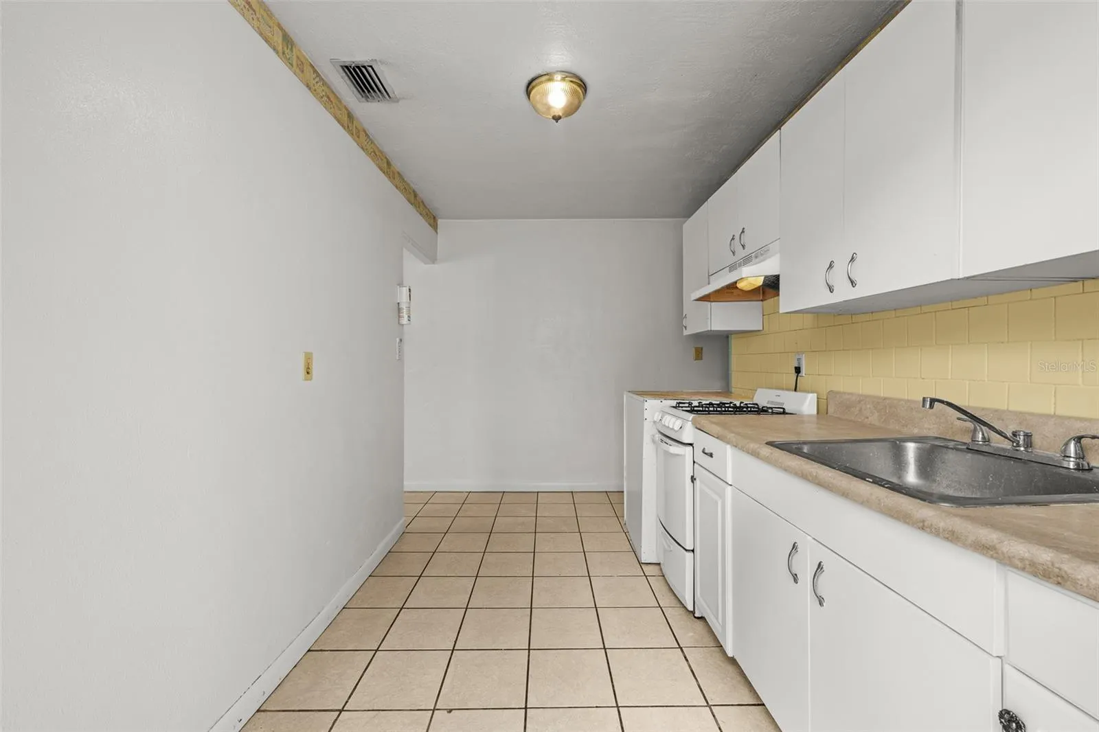 1407 TAFT AVE