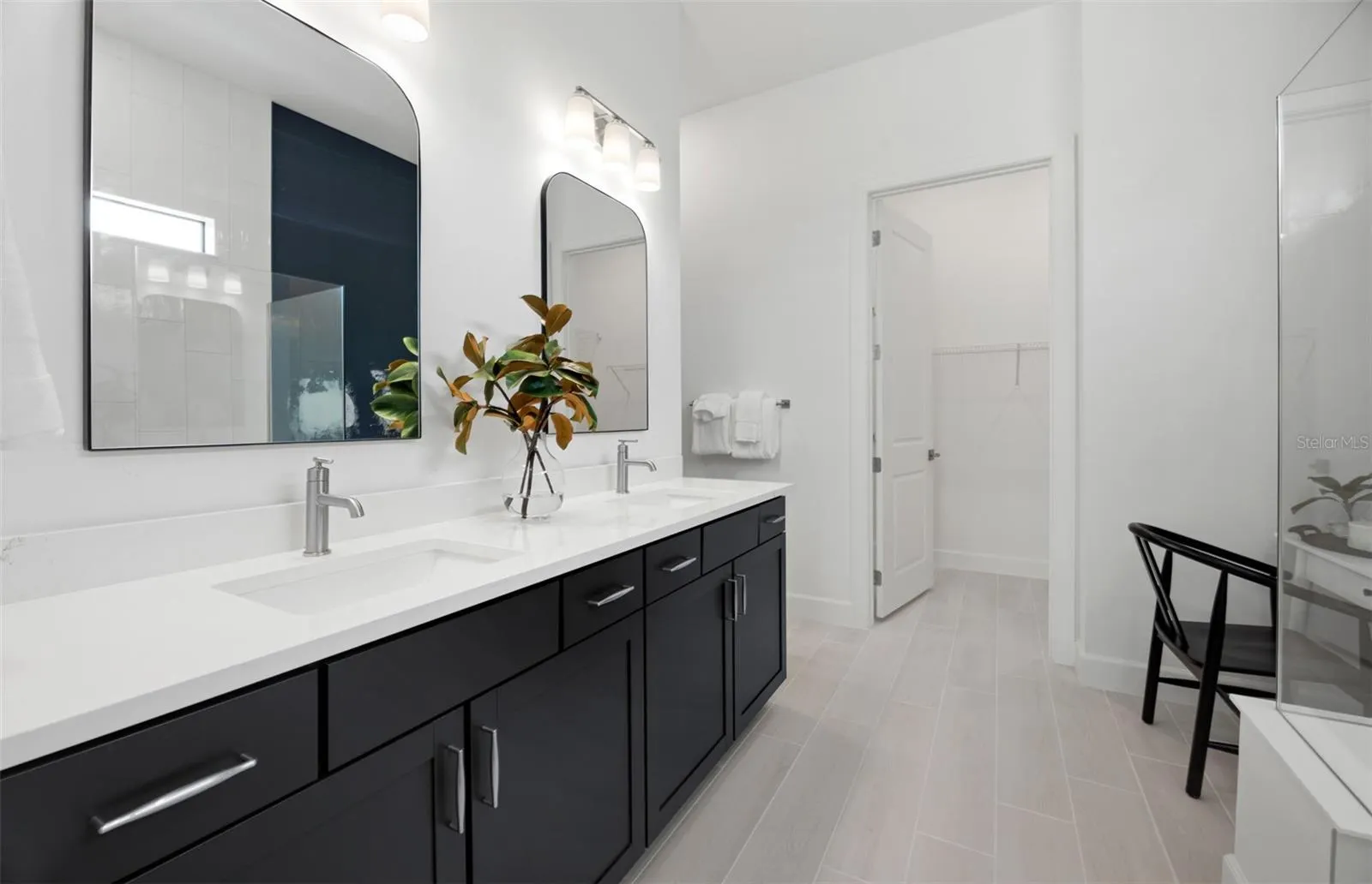 6090 SAWGRASS LAKE CT