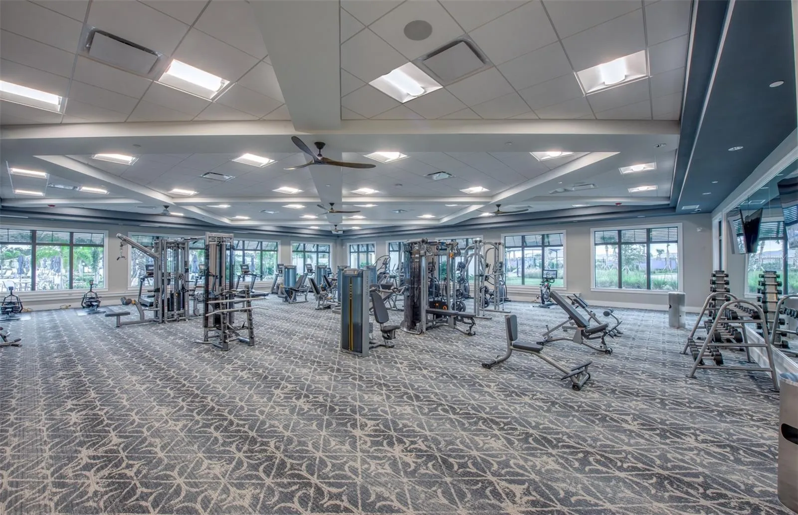 6090 SAWGRASS LAKE CT