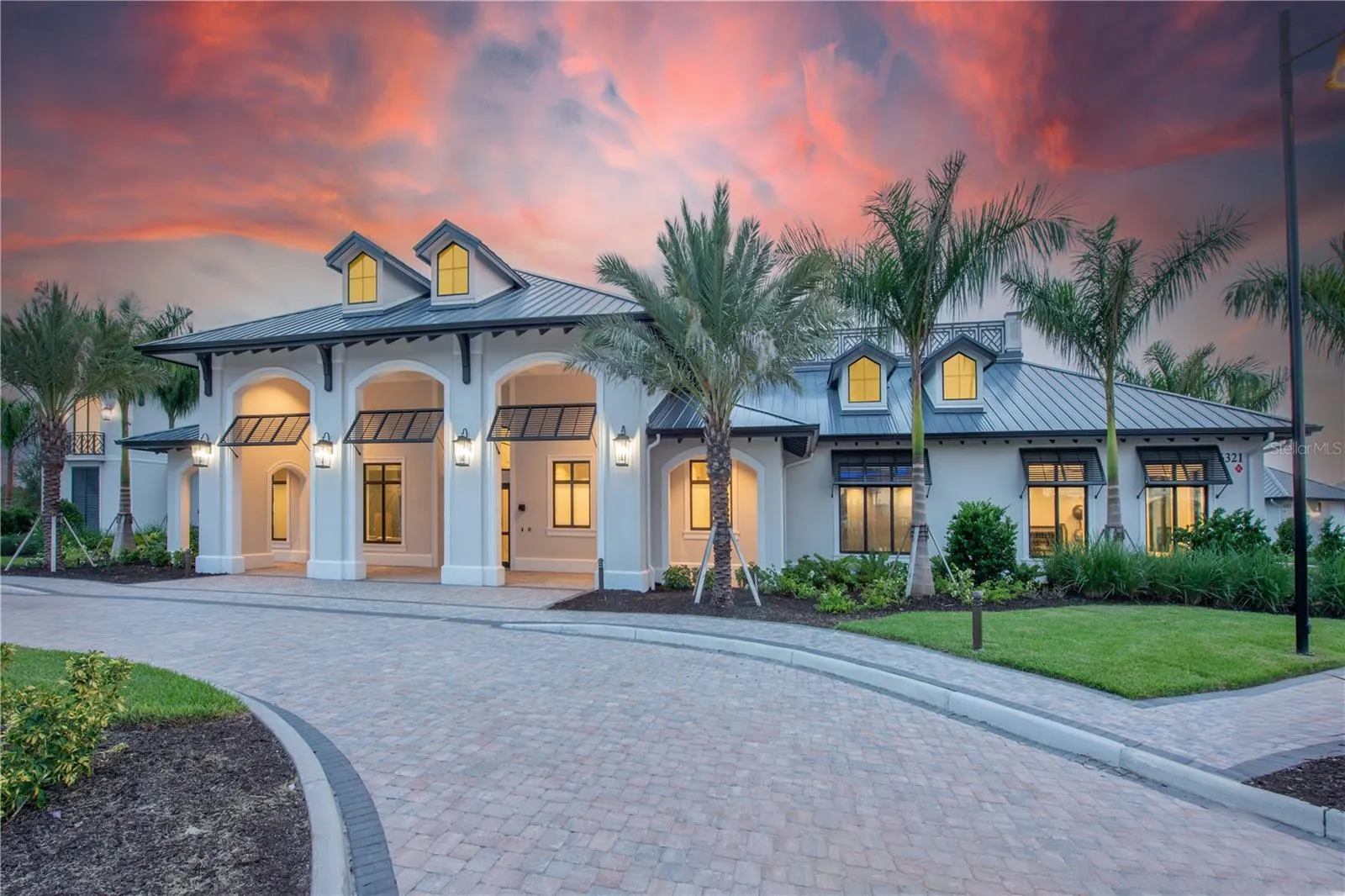 6090 SAWGRASS LAKE CT
