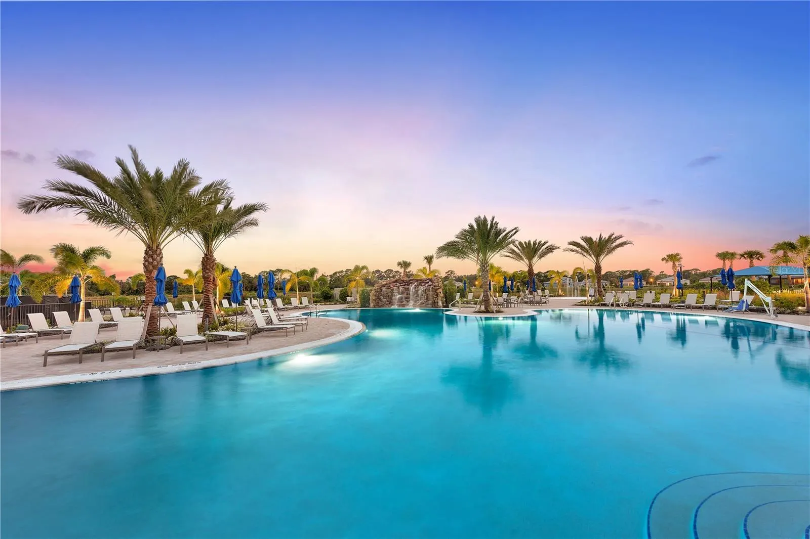 6090 SAWGRASS LAKE CT