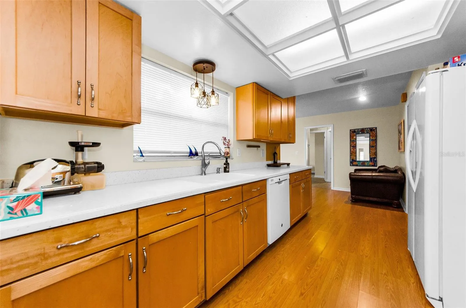 2274 MARSHA DR