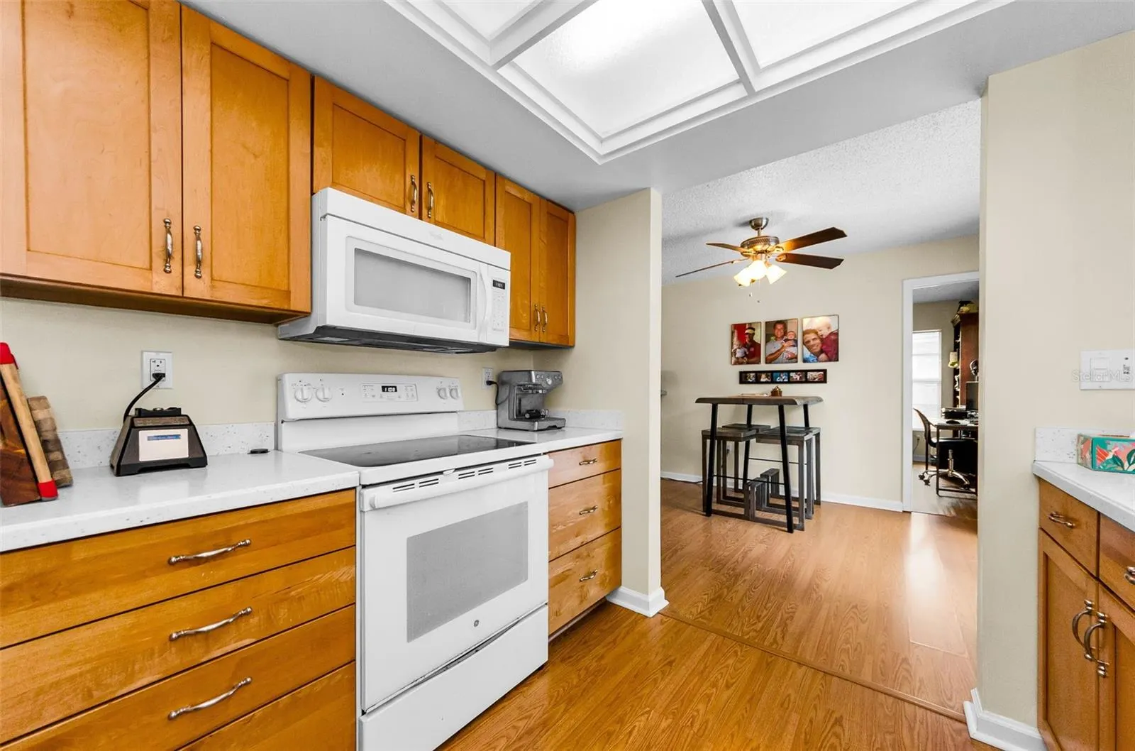 2274 MARSHA DR