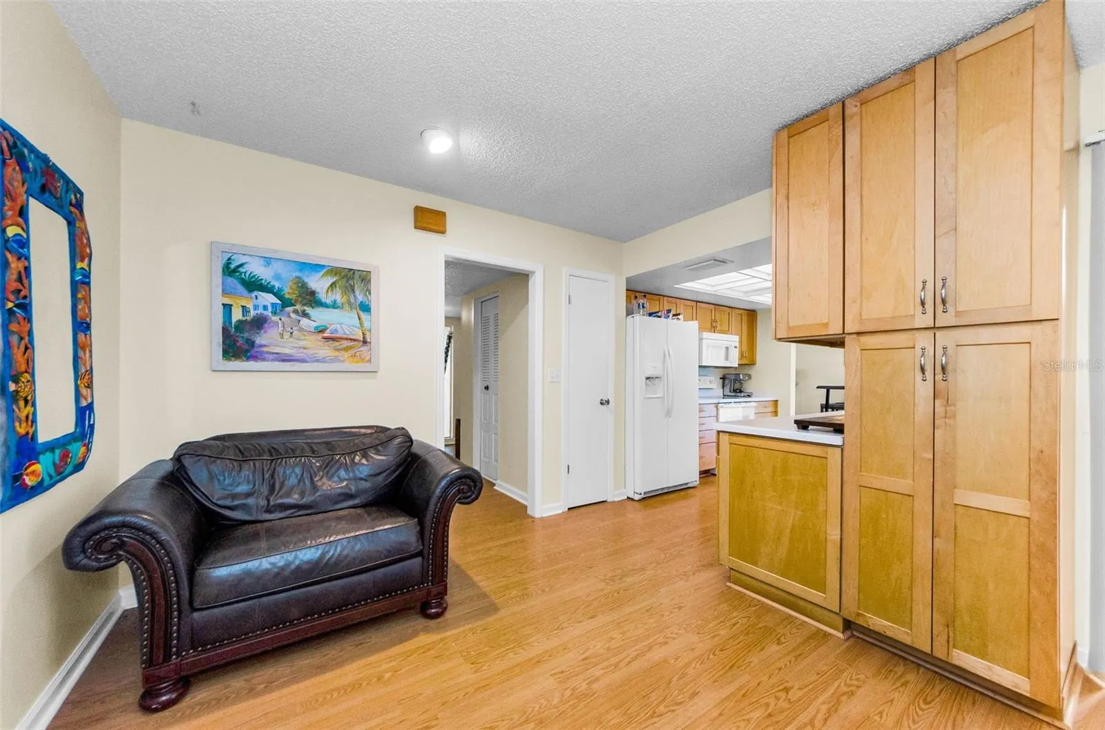 2274 MARSHA DR