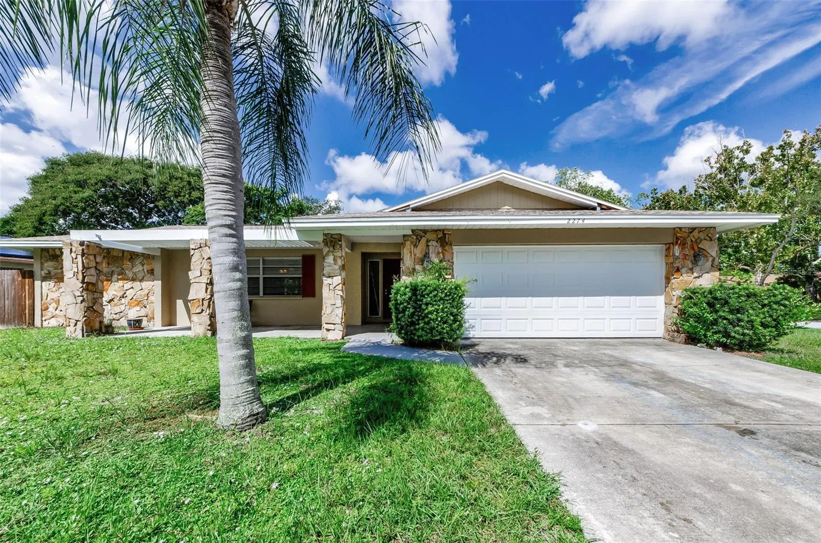 2274 MARSHA DR