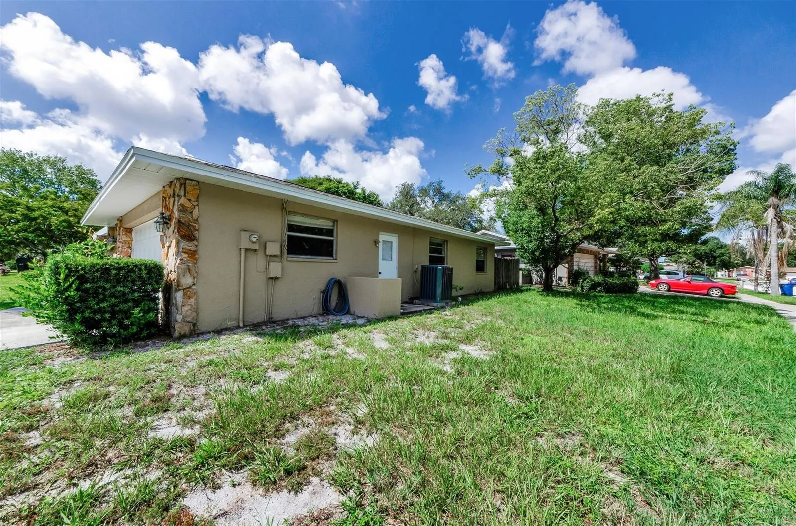 2274 MARSHA DR