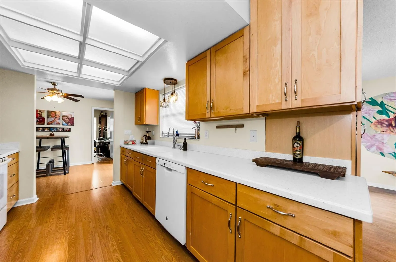 2274 MARSHA DR