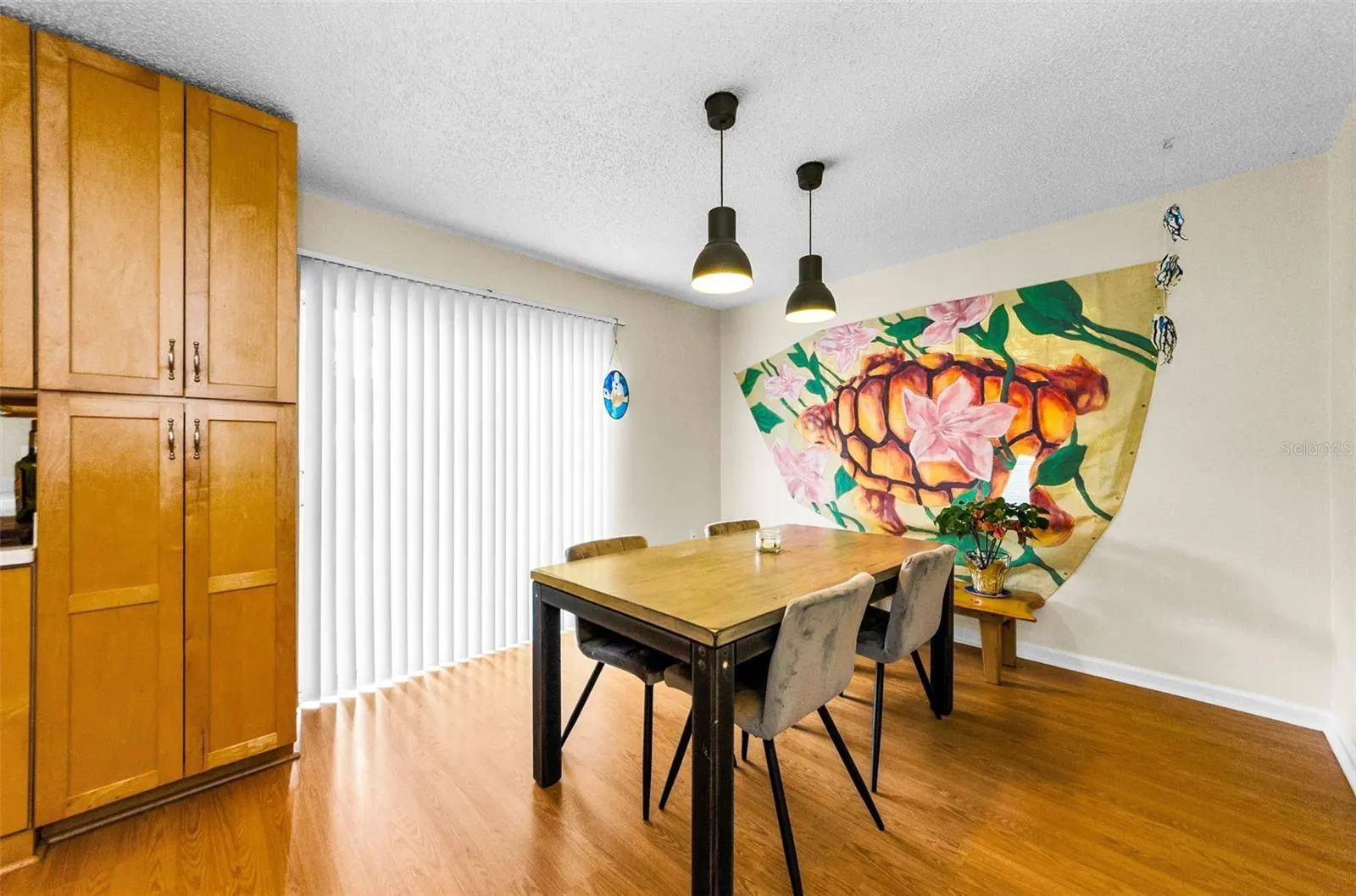 2274 MARSHA DR