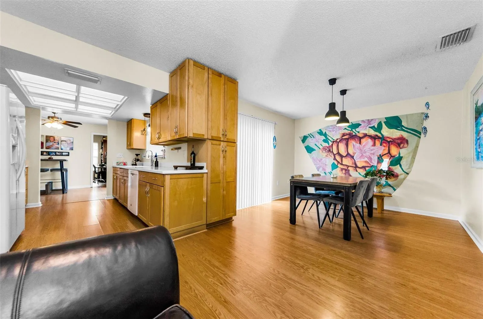 2274 MARSHA DR