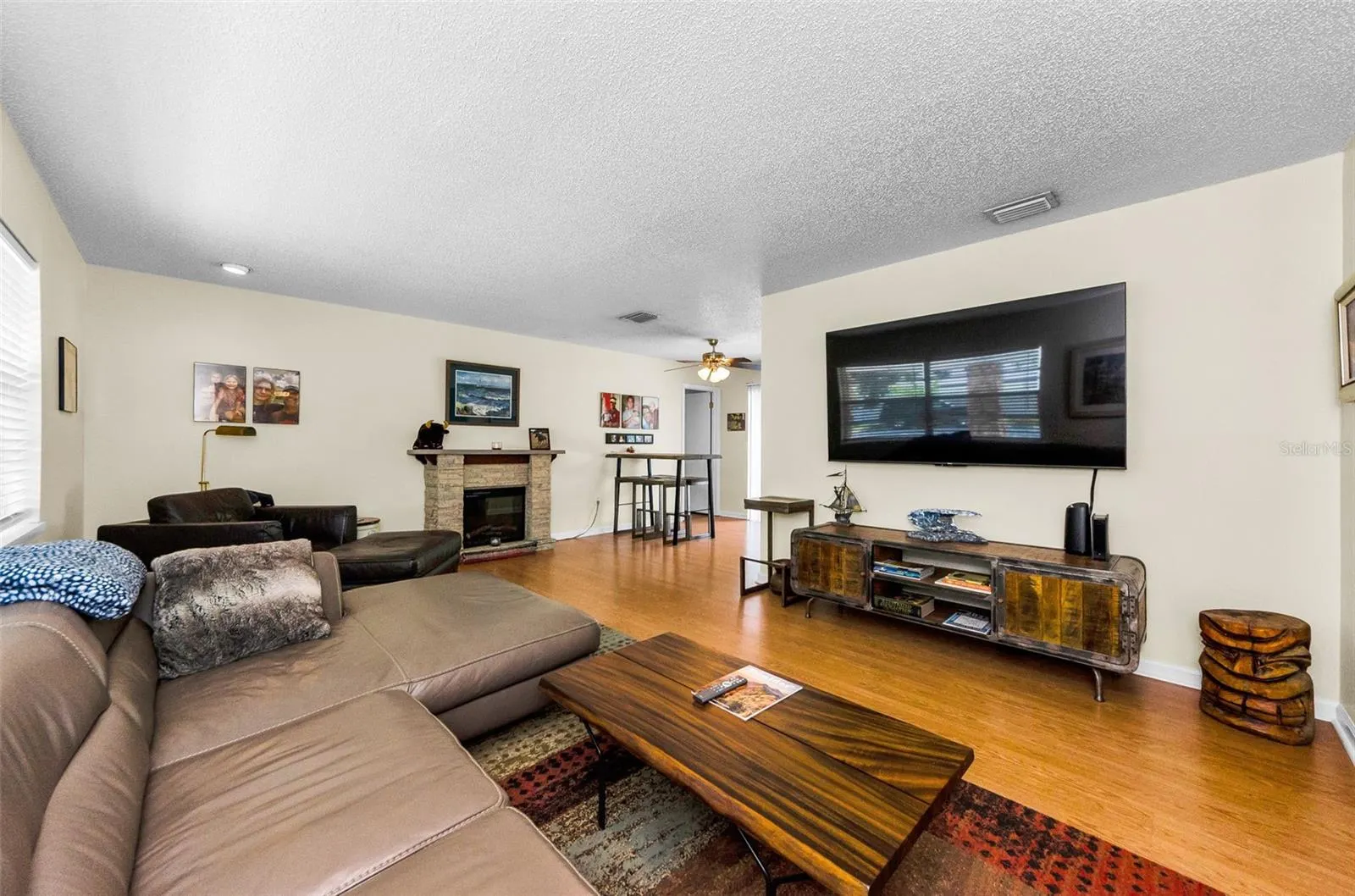2274 MARSHA DR